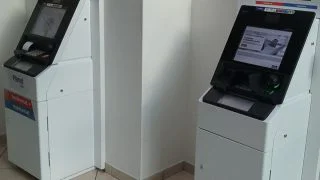 Další velká banka si na nás ušila nesmyslné poplatky: Od 1. listopadu to všechno začne