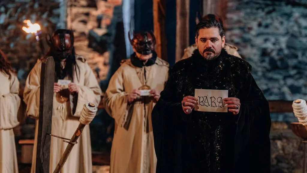 Zrádci: Mia neomylně míří do finále, soutěžící jí věří, štáb ji proklíná. Kvůli ní jeli bez spánku dva dny v kuse