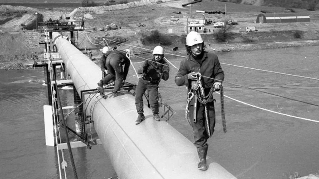 Plynovod na Ukrajině, do trubek se vejde i člověk