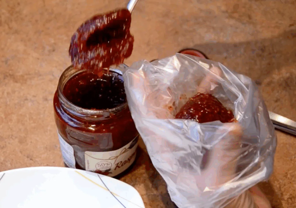 Obrázek k receptu na křehké linecké kytičky