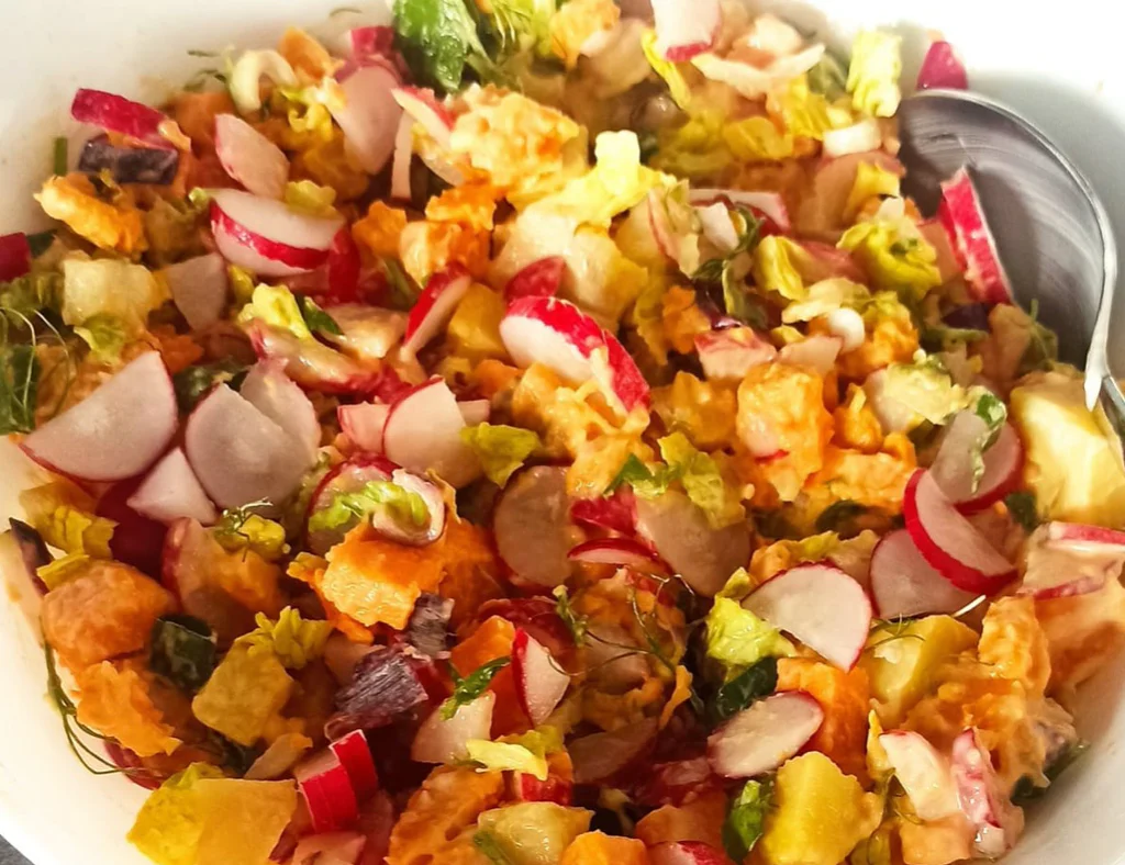 Obrázek k receptu na tuňákové placičky a odlehčený bramborový salát