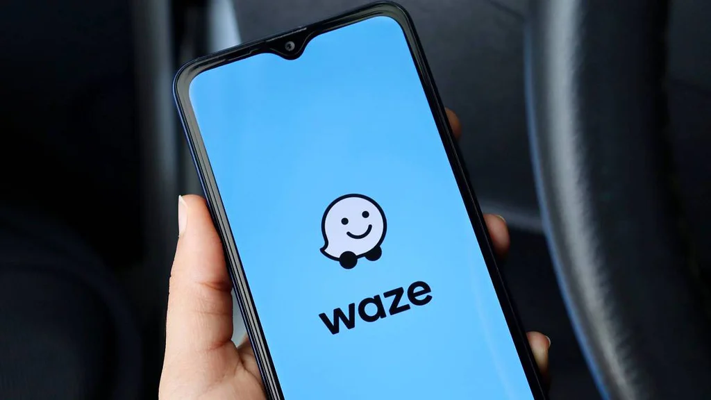 Používáte tohle i za hranicemi? Navigace, která pomáhá – ale jen do chvíle, než Vás zastaví policie