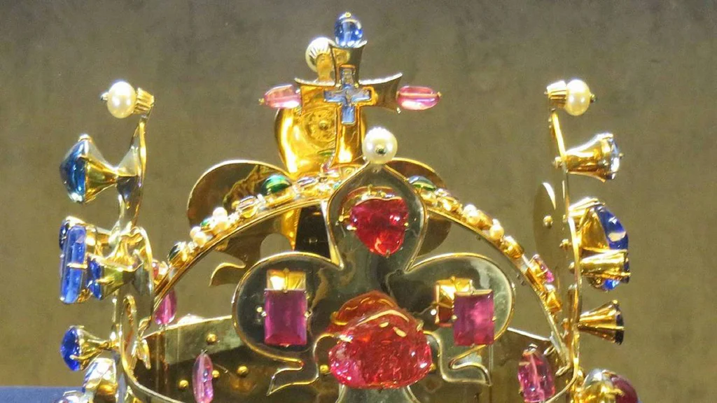 Svatováclavská koruna skrývá symboliku a tajemství