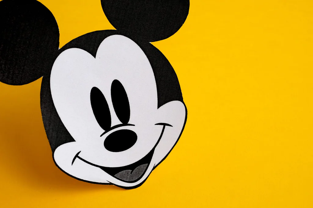 Mickey Mouse zdobí obrazovky televizí již téměř století. 
