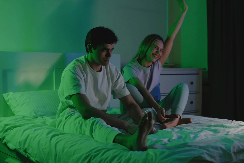 Partner začal chodit spát o hodinu dřív. Pravý důvod mě zaskočil