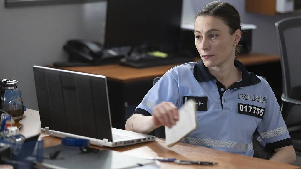 Polabí mezi smíchem a hříchem: kdo komu věří a kdo je ochotný porušit všechny sliby, jen ne ten zpovědní