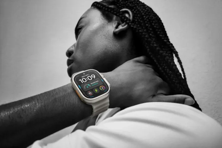 Apple Watch Ultra 4 lifestyle 05 260909