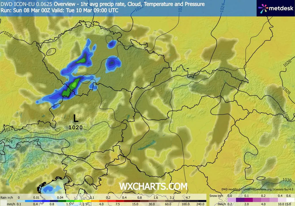 Obr. 2: Srážková činnost v dopoledních hodinách, nejčastěji srážky čekáme právě v jižních a východních Čechách. Zdroj: WXcharts.com