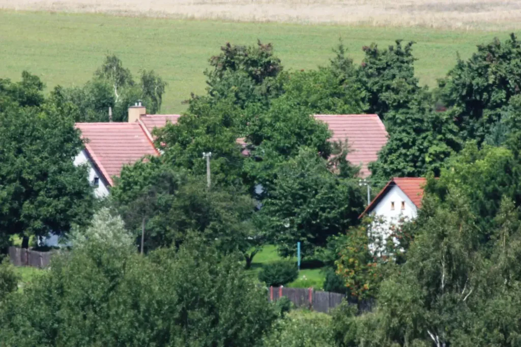 Kraus s Chýlkovou překvapili Česko: místo malé chaty si pořídili celý luxusní areál kousek od Prahy.