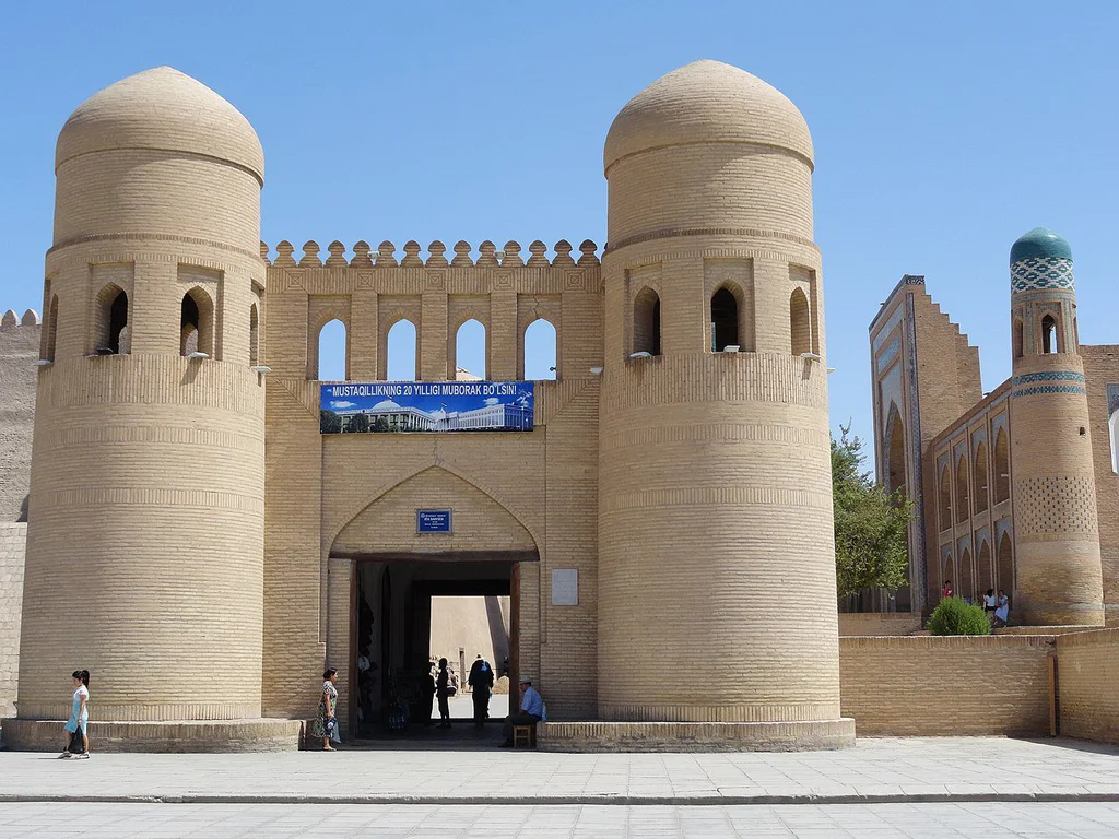 Khiva,_Uzbekistan_(6132048161)