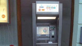 Největší česká banka má problém. Klienti jsou v ohrožení. Během chvíle mohou přijít o své peníze