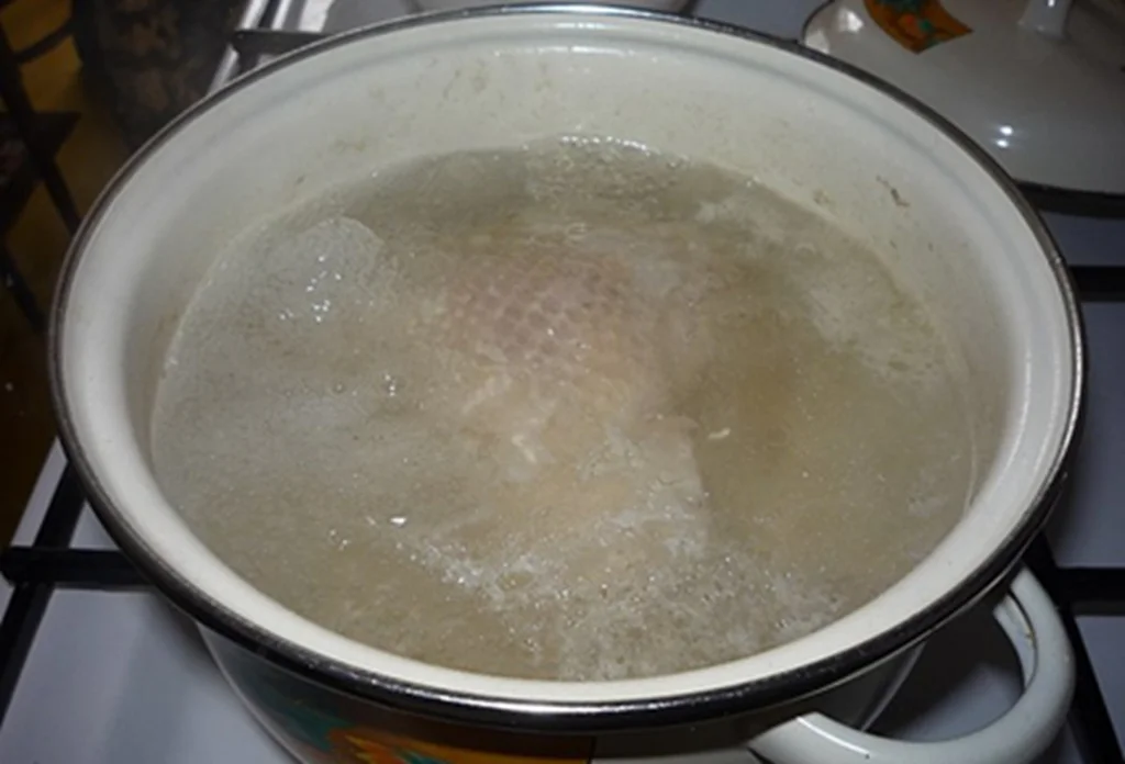 Obrázek k receptu: Kolagenová bomba: extra silný vývar z kuřecích nohou