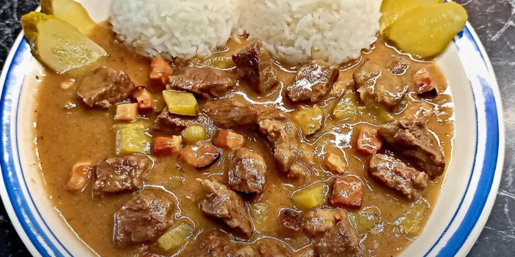 Obrázek receptu na Znojemská omáčka známá jako Znojemská pečeně, neboli chuť Moravy na talíři