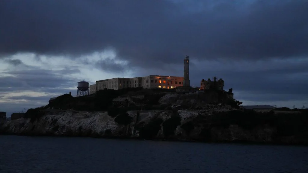 Ostrov a jeho izolace