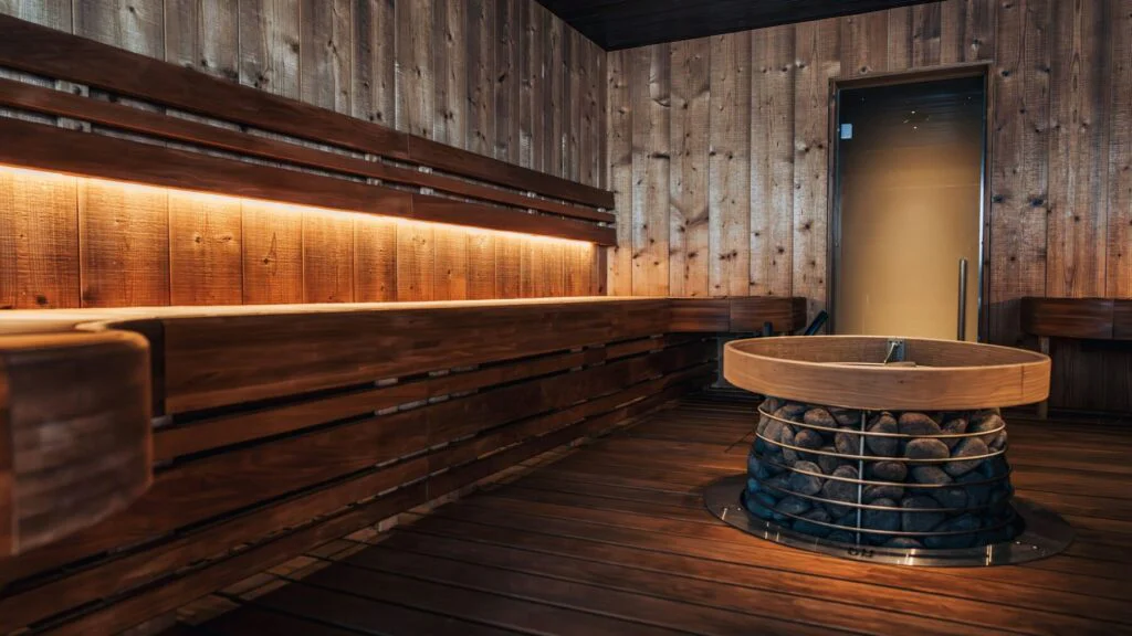 Sauna je obecně bezpečná, ale není vhodná pro všechny