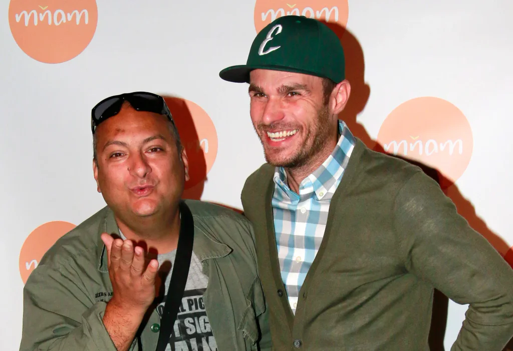 U postele Hezuckého se střídají nejbližší. Kolega naznačil, že situace je vážnější, než se ví.