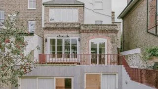 Dům z 19. století chtěli rozšířit bez většího zásahu. Architekti úkol splnili, aniž by narušili původní atmosféru