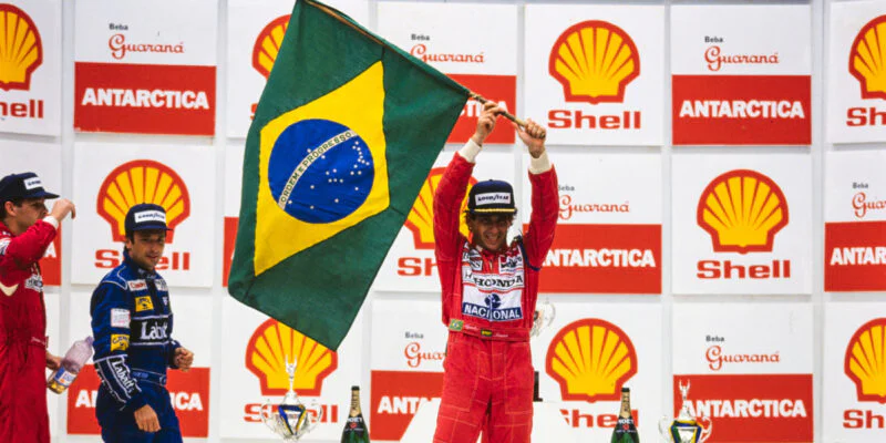 Ayrton Senna na pódiu po Velké ceně Brazílie 1991