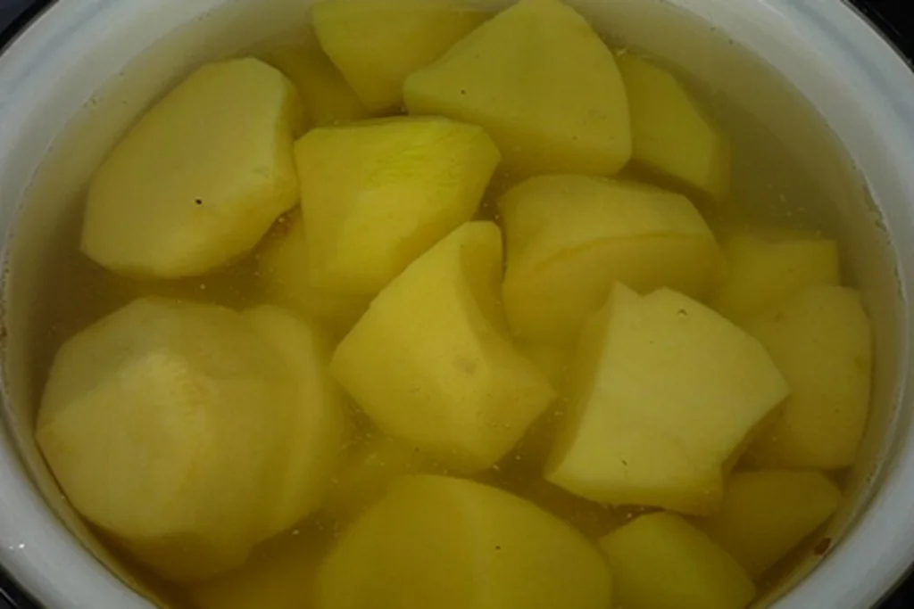 Obrázek k článku: Správně uvařené brambory (ne)jsou věda: tajemství šéfkuchařů