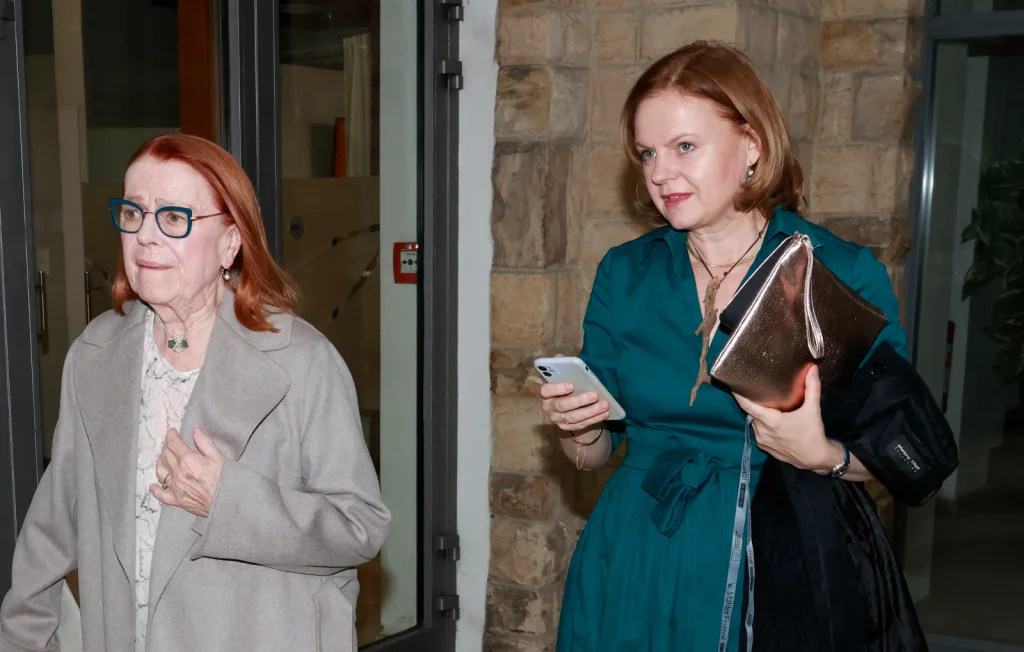 Vila Ivy Janžurové skrývá překvapení. V podkroví bydlí někdo úplně jiný než herečka.