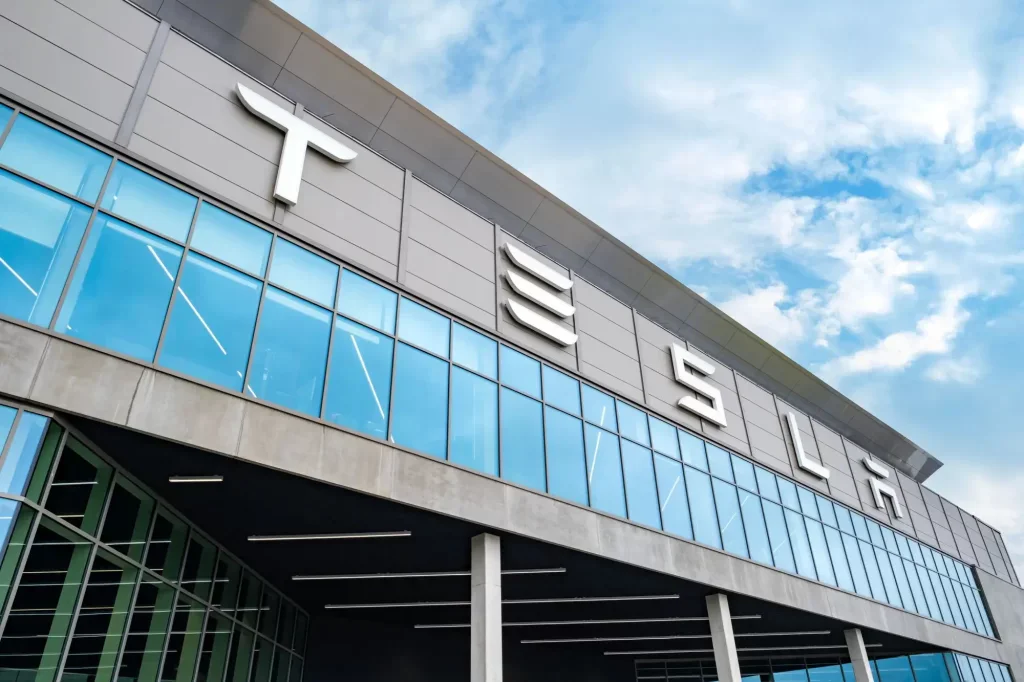 Tesla továrna