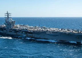 Letadlová loď USS Ronald Reagan