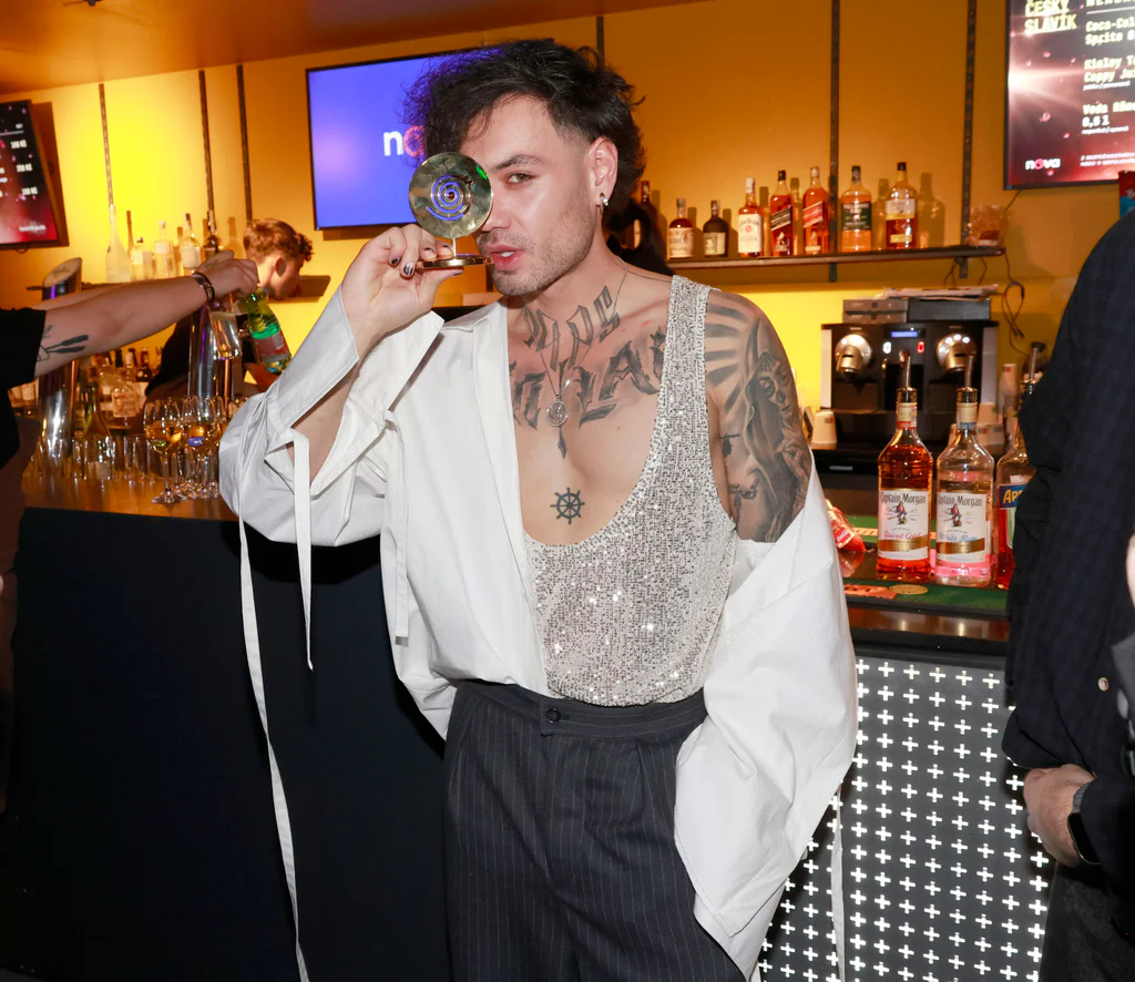 Fotografie vítěze kategorie Objev roku Český slavík 2025 Renne Dang