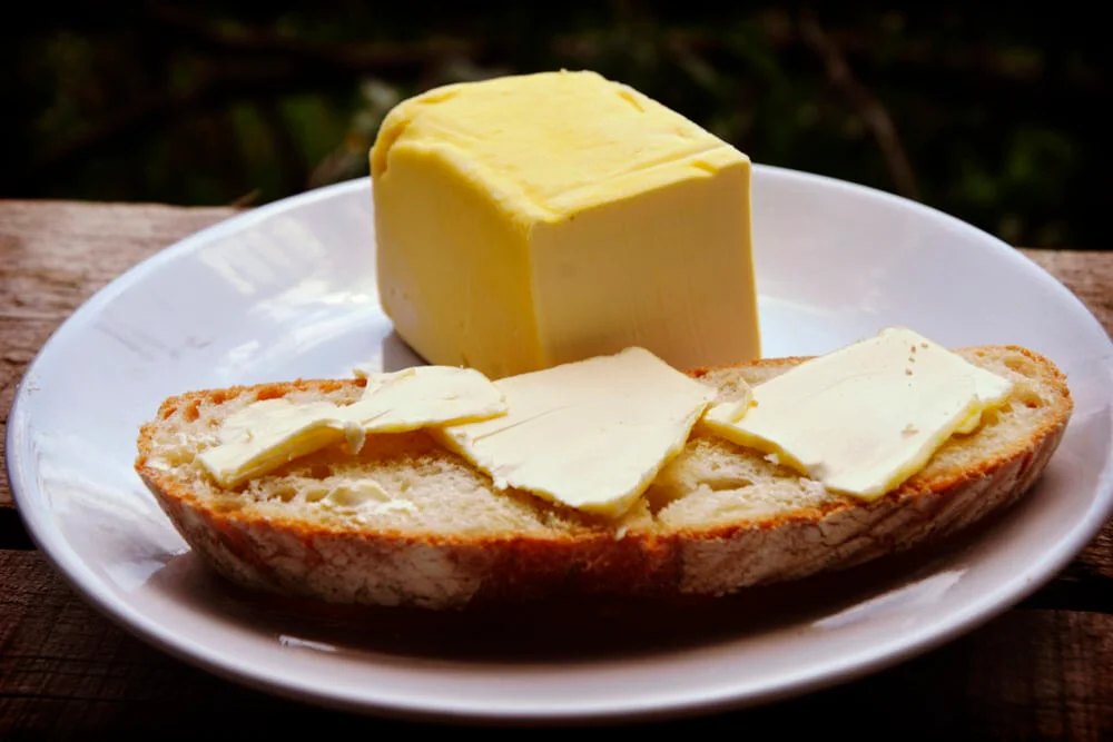 Chleba s máslem