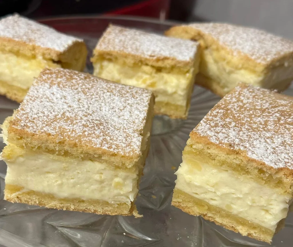 Obrázek k receptu na linecký koláč s náplní ze zakysané smetany s vůní citronu