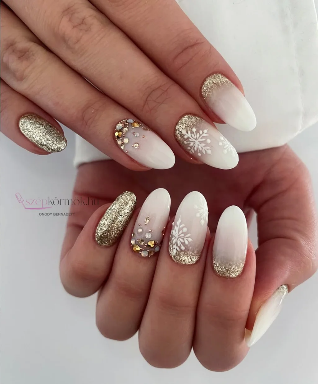 httpswww.instagram.com_bettynails_