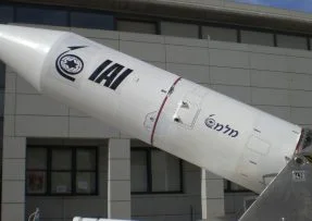 Raketa Shavit postavená na základě Jericho II
