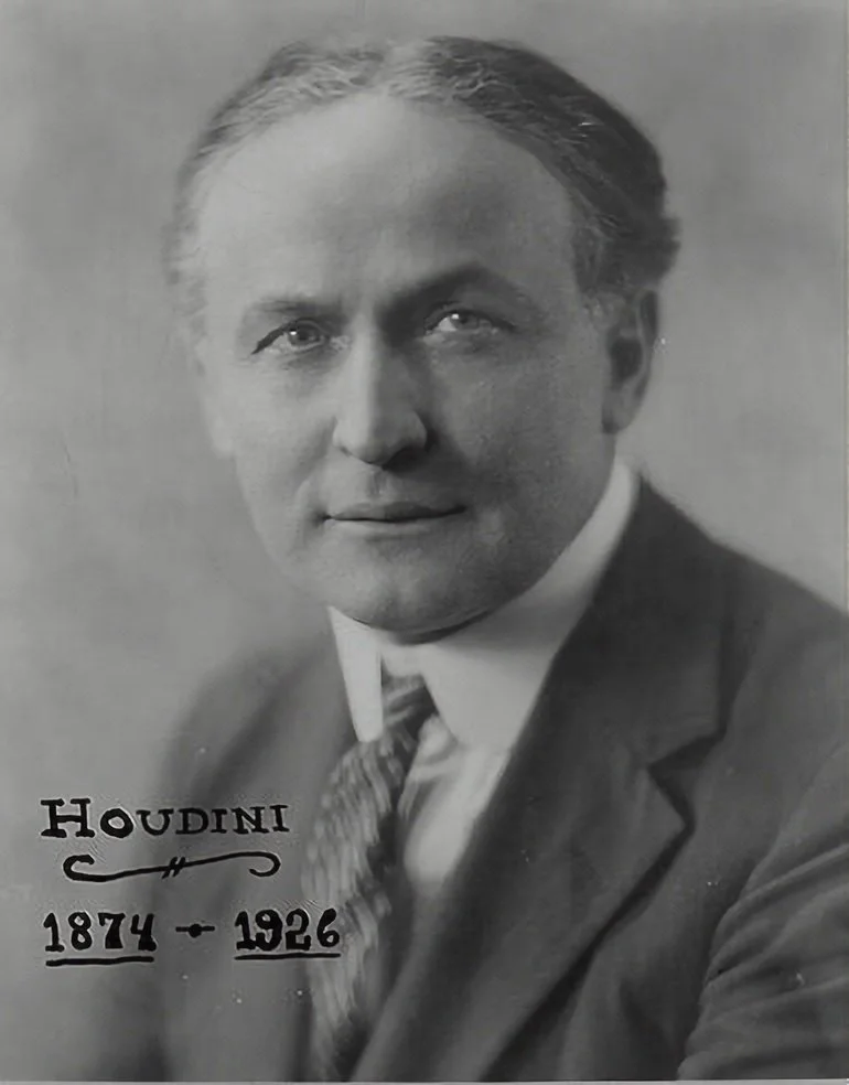 houdini-head-and-shoulder-portrait-facing-front
