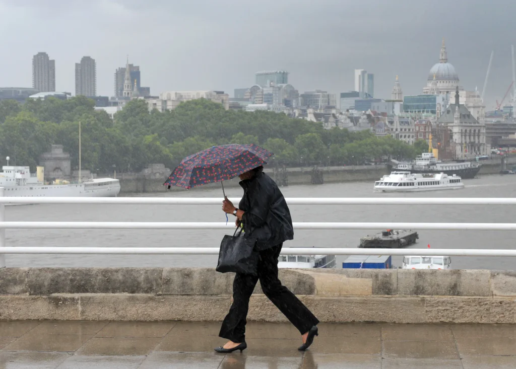 Z Atlantiku se valí masivní bouře. Meteorologové varují, že Evropa bude zasažena už brzy.