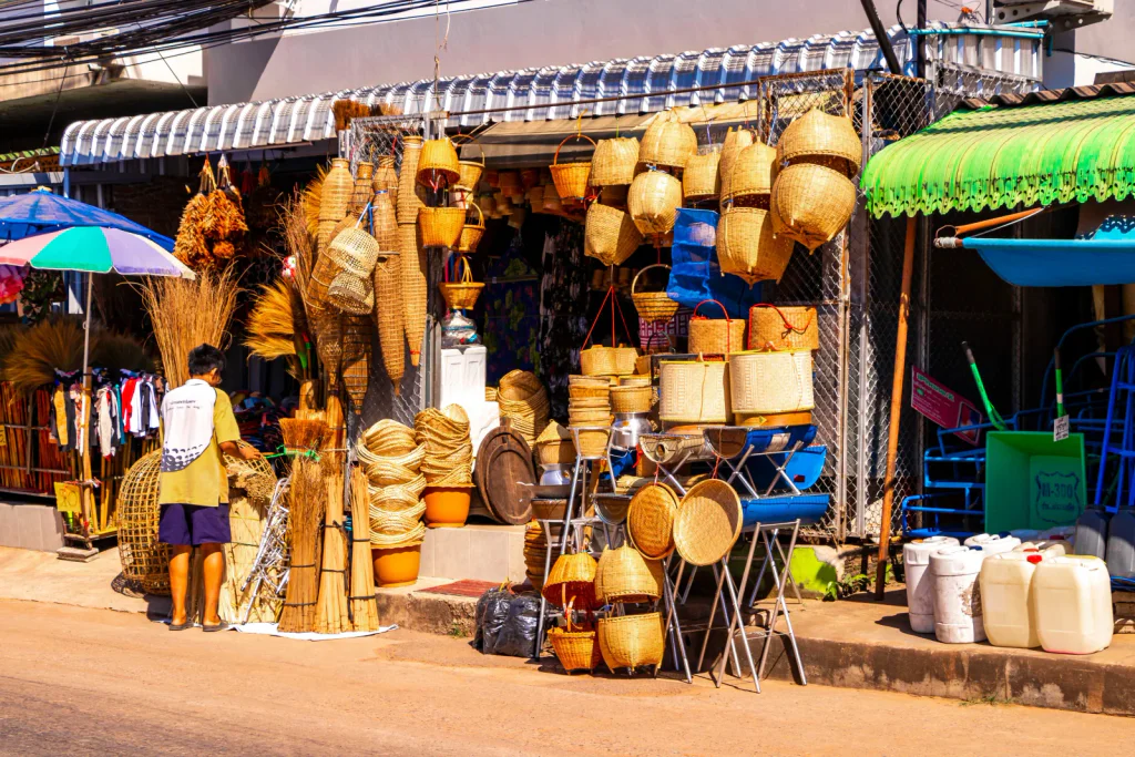 Cesty do Thajska přestávají být bezpečné. Ministerstvo vydalo varování pro všechny české turisty.