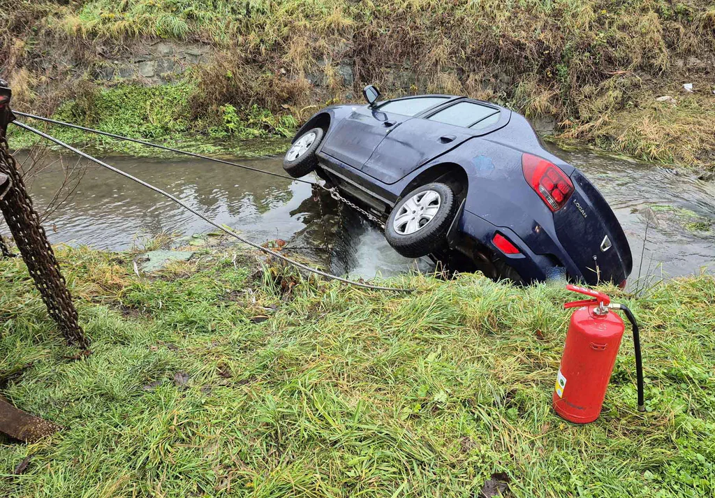 Tragická nehoda u Březové. Foto: HZS