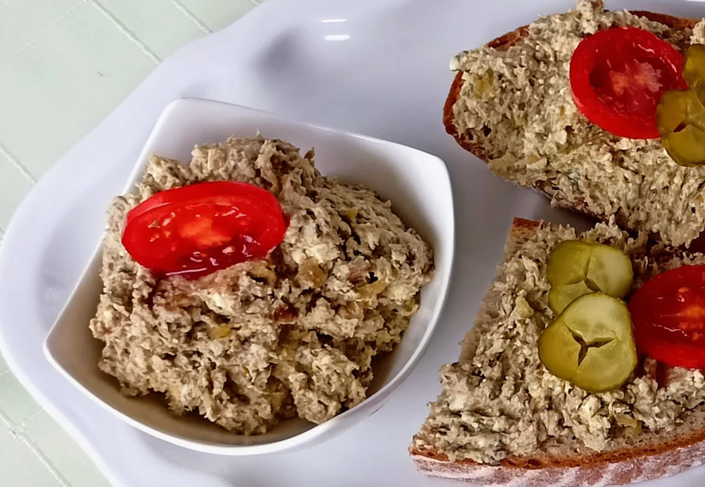 Připravte si z nadílky hub nivovo-houbovou pomazánku