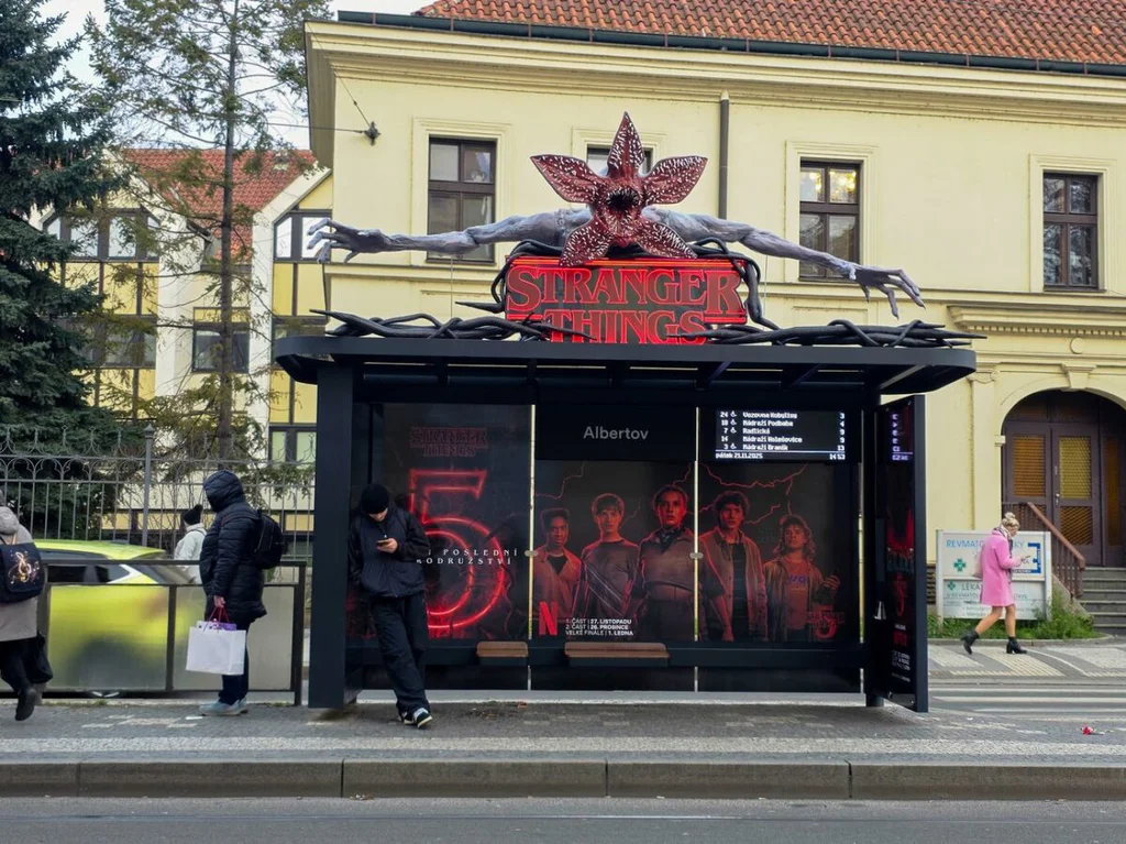 Stranger Things zastávka v Praze na Albertově