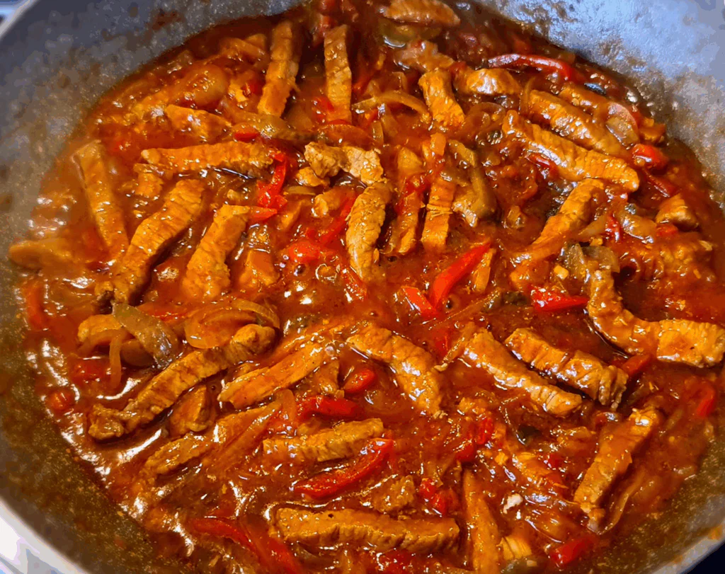 Zakápneme černým pivem a chvíli ještě podusíme.