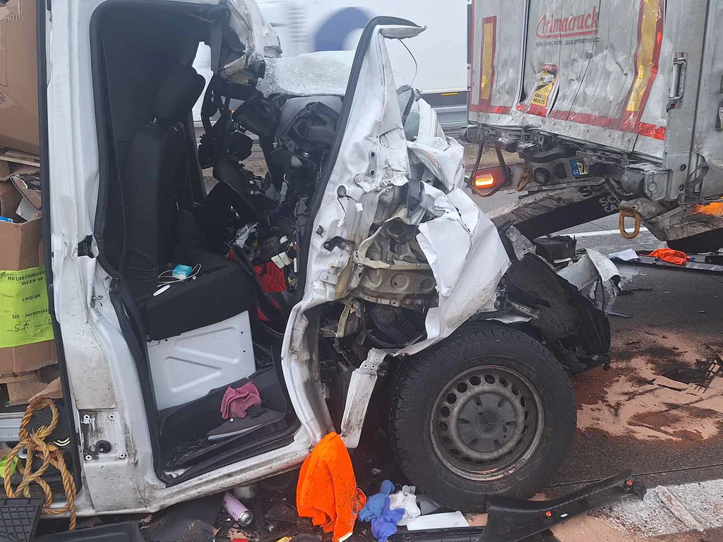 Tragická nehoda na dálnici D2. Foto: HZS