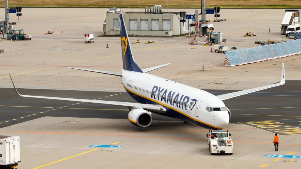 Letadlo Ryanair na letišti ve Frankfurtu