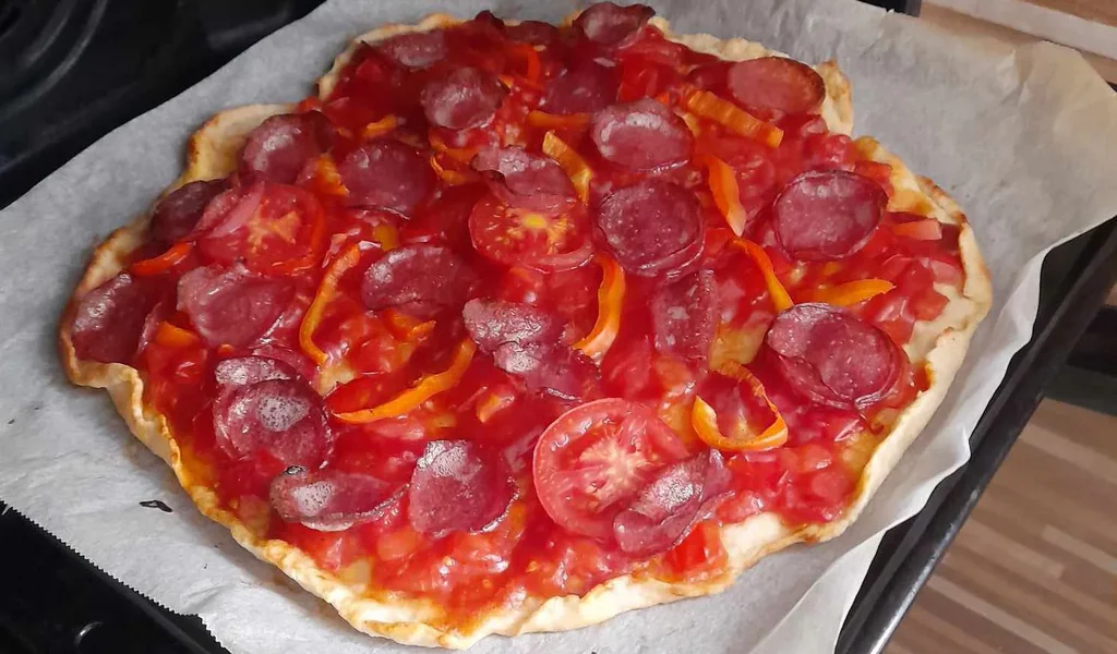 Recept na domácí pizzu pepperoni