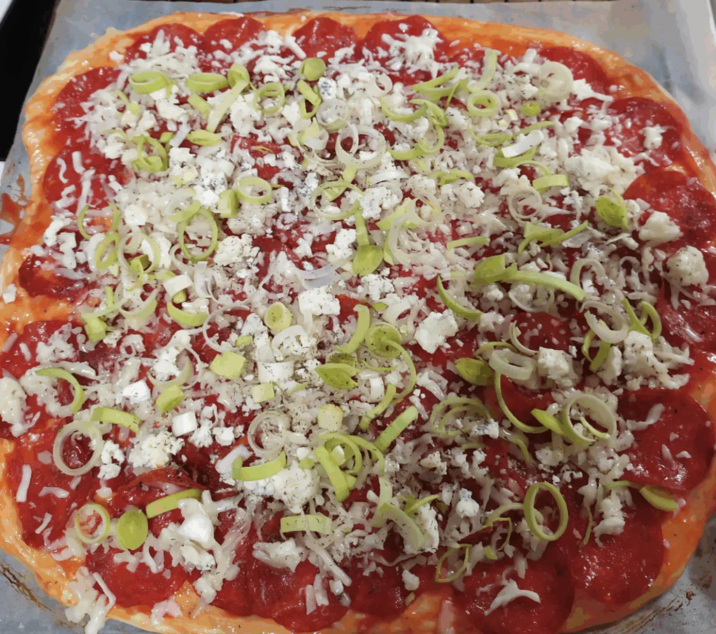 Obrázek k receptu na domácí pizzu s paprikášem