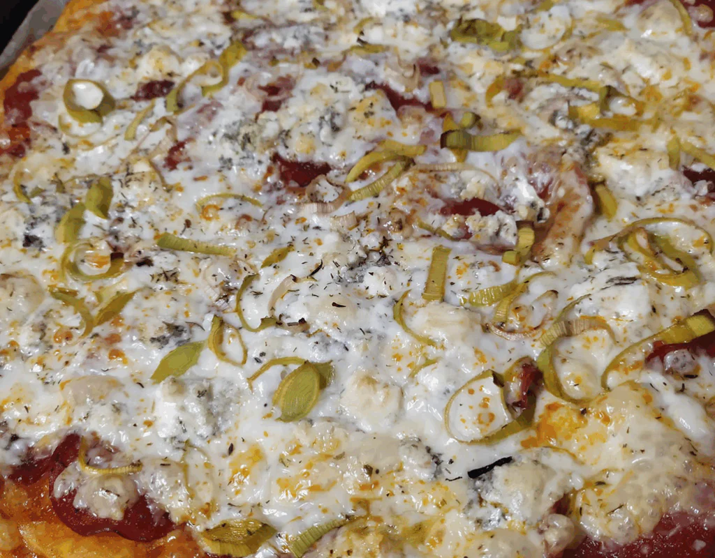 Obrázek k receptu na domácí pizzu s paprikášem