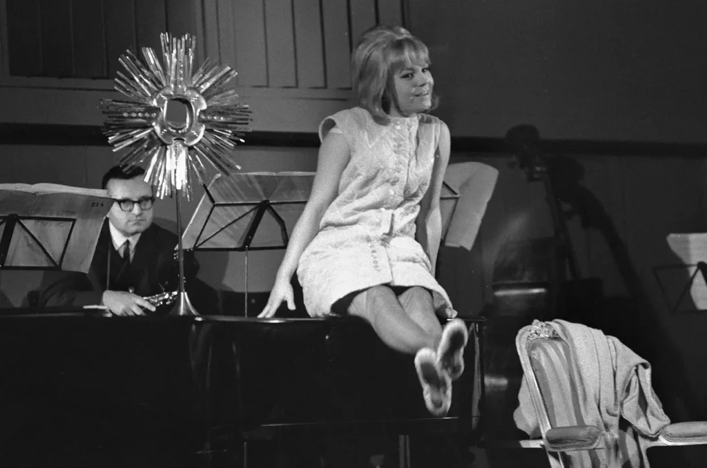 V mládí ohromovala krásou. Její smrt je dodnes záhada, tělo našli až po 3 dnech. Syn je dnes známým hercem.