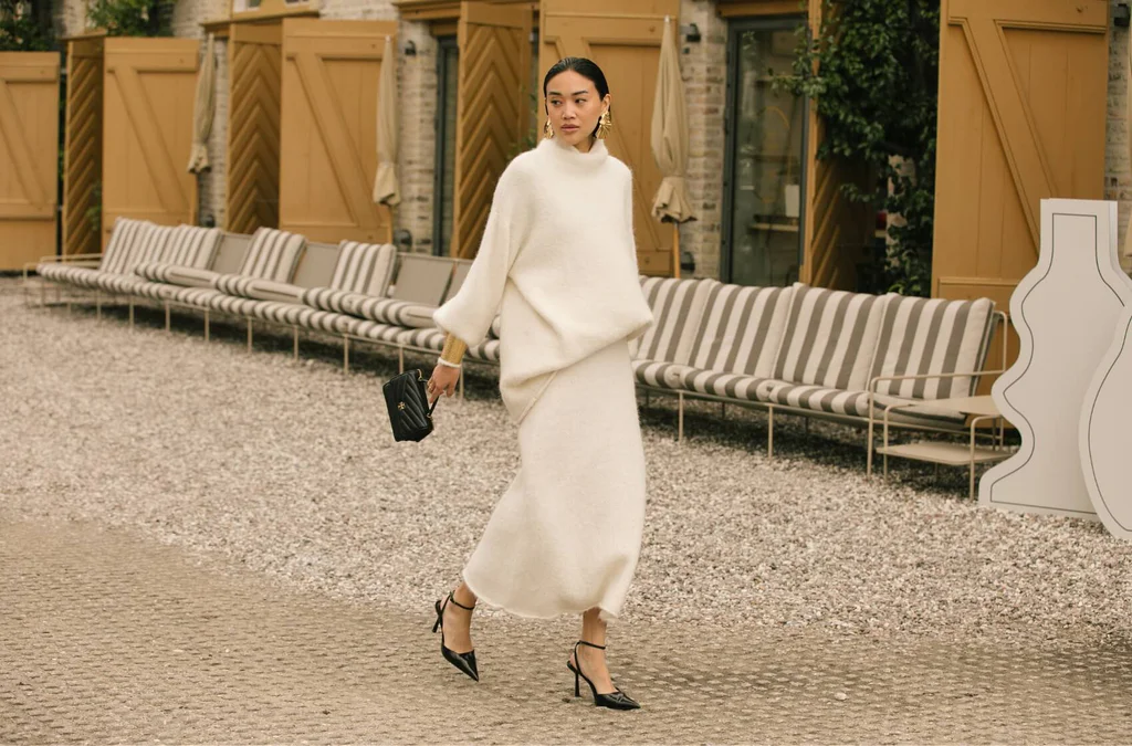 „It-girl” ve stylovém outfitu