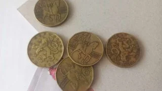20 Kč mince v hodnotě téměř 500 000 Kč. Podívejte se do peněženky, zda ji tam náhodou nemáte. Poznat se dá velmi snadno