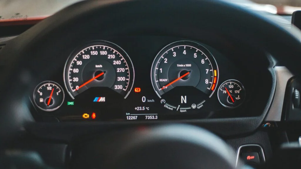 Ignorování kontrolky motoru