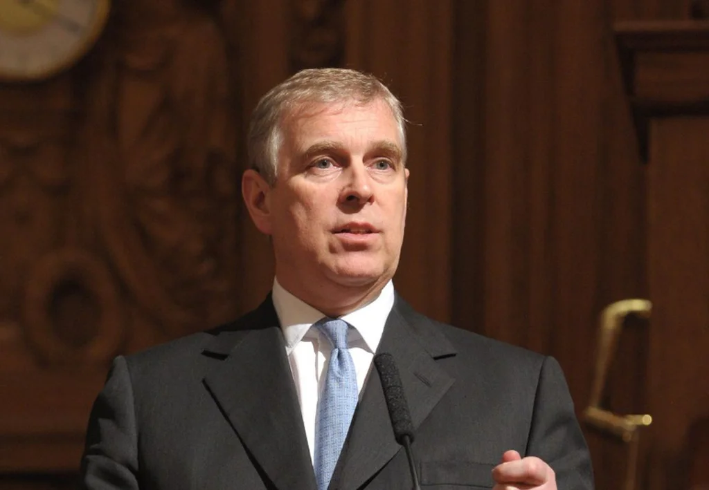 Princ Andrew v roce 2013 v Belfastu