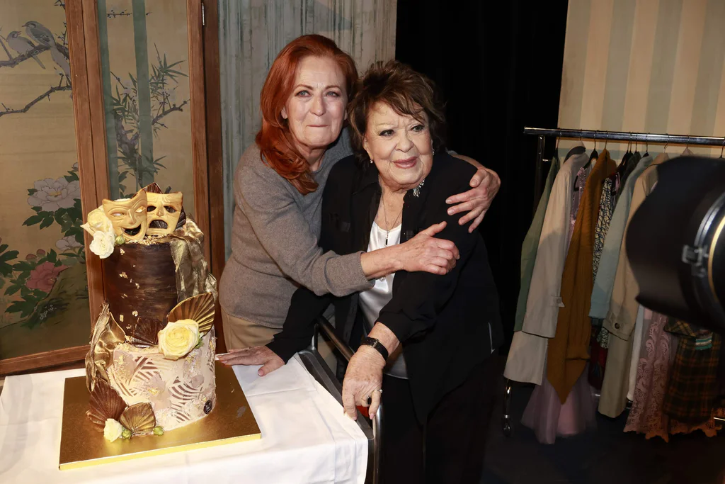 Simona Stašová a její maminka Jiřina Bohdalová. Foto: Nextfoto