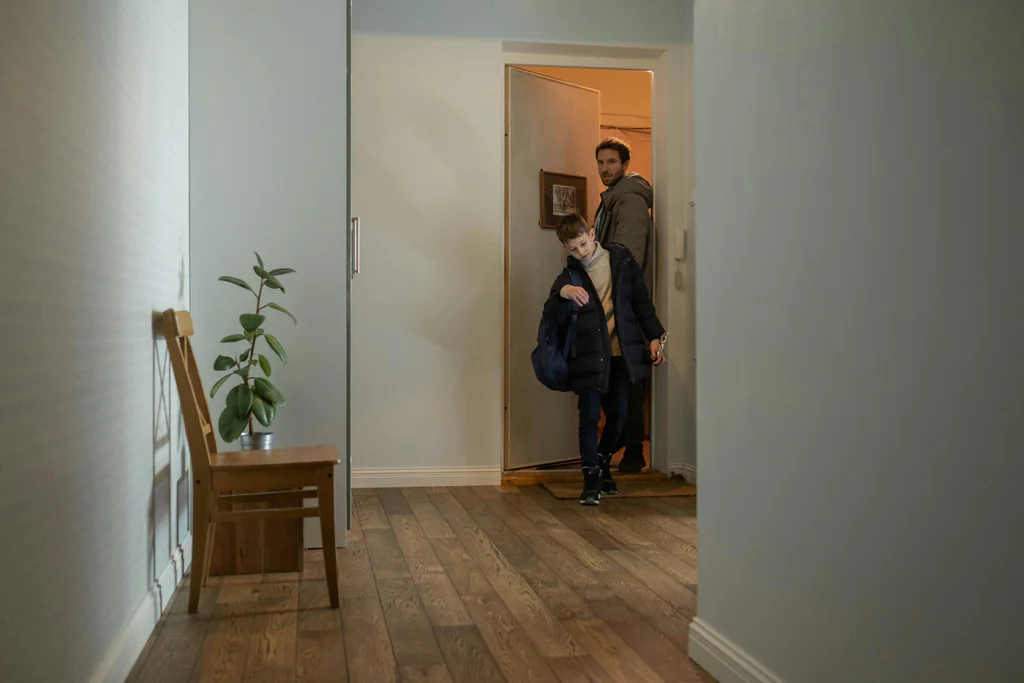 Soused si stěžoval, že naše dítě dělá hluk. Jeho vlastní domácnost nás ale probouzela každou noc